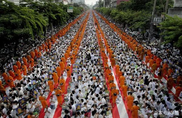 泰国守夏节buddhist lent day
